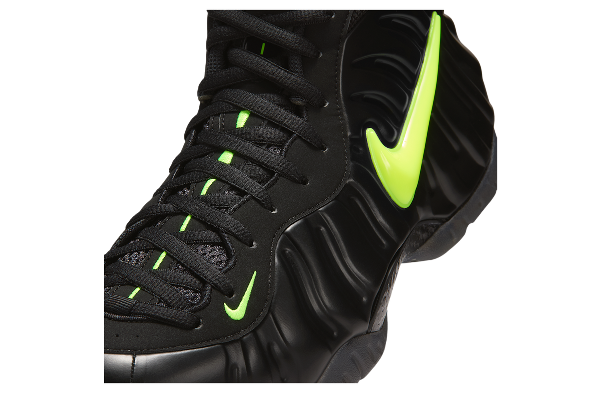 Men's Nike Air Foamposite Pro Voltage