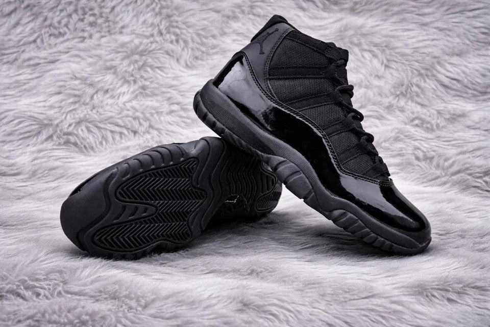 MEN Jordan 11 'Black Cat' Size US 5-16